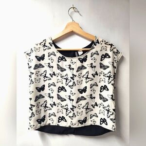 Breezy Butterfly Print Women's Top - Black and White